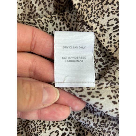 Joie Blouse Top Button Front Long Sleeve Leopard Animal Print Silk Biege Sz XS - Picture 9 of 9